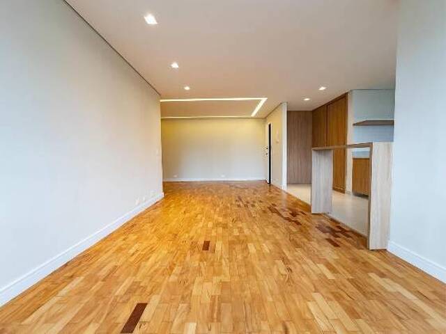 #21 - Apartamento para Venda em São Paulo - SP