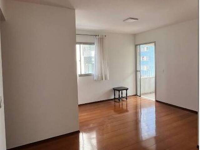 #24 - Apartamento para Venda em São Paulo - SP